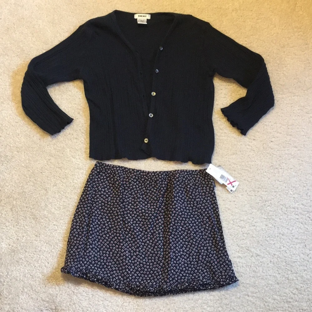 NWT DKNY skirt and sweater outfit size 4T